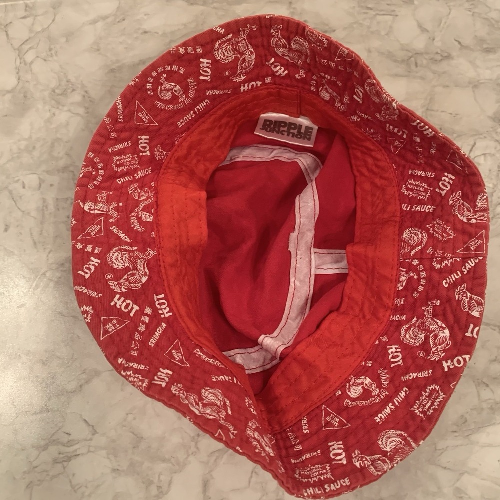 Sriracha Bucket Hat One Size Certified Awesome Chili Hot Sauce Red White - Picture 6 of 10